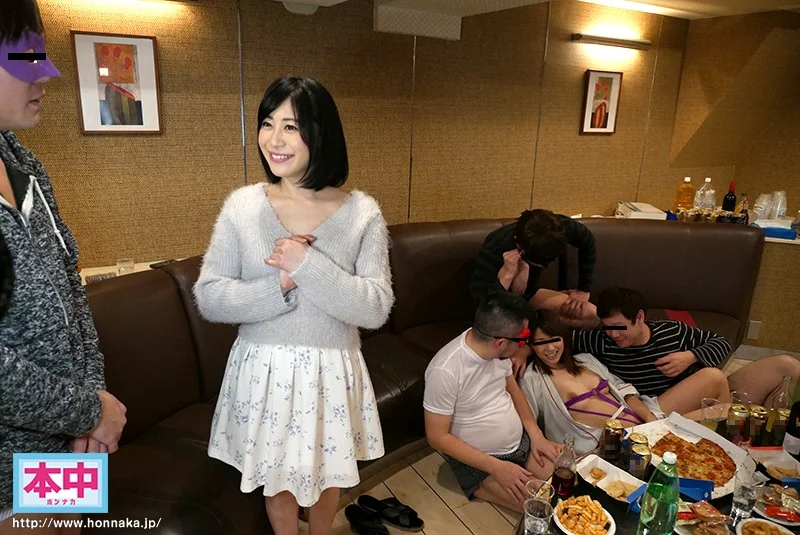 留学生の初体験!日本人の生チ○ポと異文化交流中出し乱交記録ビデオ