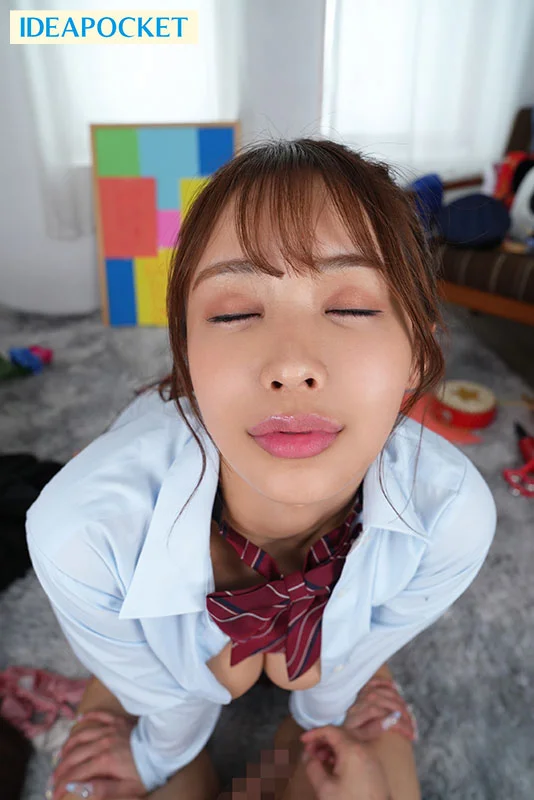 朋友的成年姐姐穿上学园祭女仆装，G杯爆乳配肉感大腿让我硬到不行，偷偷来场性爱前夜祭