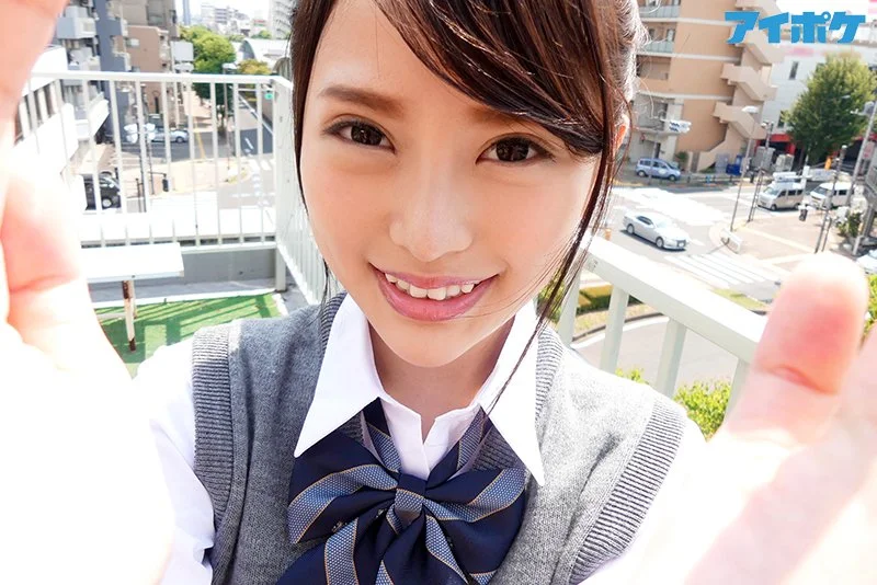 超爱口交的19岁制服美少女，4场性爱认真高潮