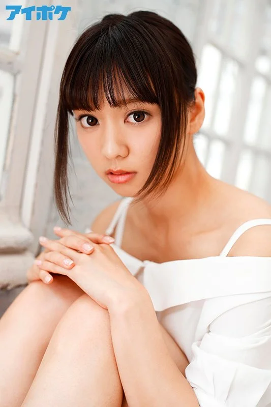 新人 19歳AVデビュー FIRST IMPRESSION 136 純心少女 ―幼くも力強い大きな瞳の少女―