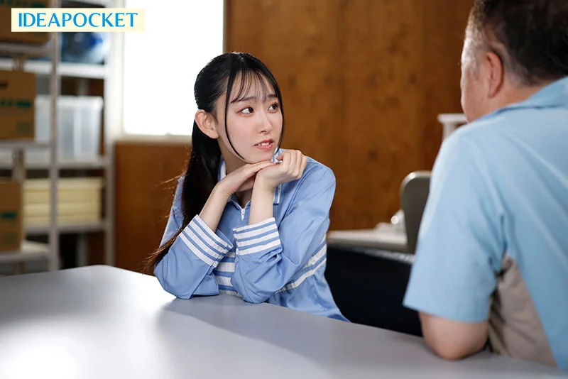 “I Want You to Lick Me” Meets “I Need to Taste You” — Adult Student Role-Play Affair Built Around Cunnilingus