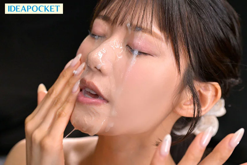 天生可爱的成年美女下流深喉口交与惊人颜射精液喷脸