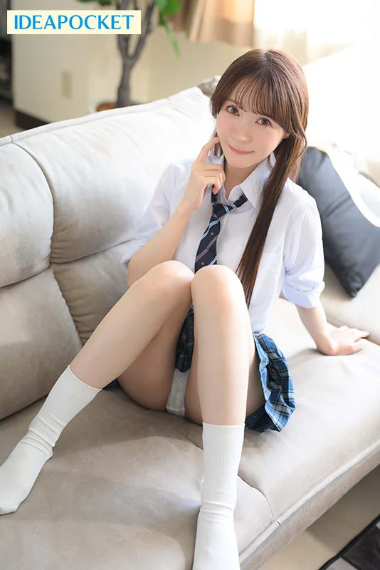 “我的小穴，随你怎么用都行……///”成年青梅竹马主动要当真人自慰套，插进去后忍不住娇喘发抖，可爱得让人想继续欺负她