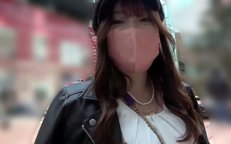 爆发人妻 Katase Misa：只为挑起男人欲望而生的名媛级爆乳，八字眉人妻爽到肉棒成瘾！