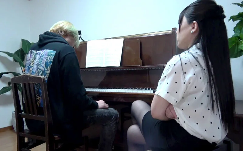 Explosive Wife: Leaked Selfie Masturbation Video of a Married Piano Instructor! A Frustrated, Arrogant Beauty Is Trained in Three-Way Anal and Made to Submit Like a Bitch — Noa Kawamura