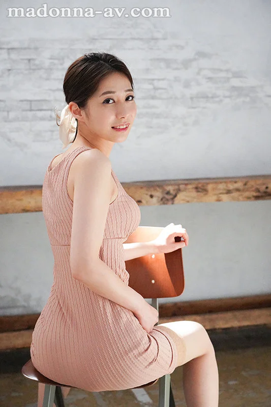 I love my penis so much that I inserted it and it was like a different person. Married woman Nagashima Saori 34 years old AV Debut