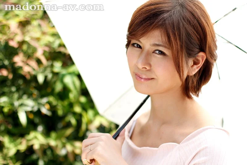 First filming real married woman AV appearance documentary ~32 year old Kyushu celebrity wife~