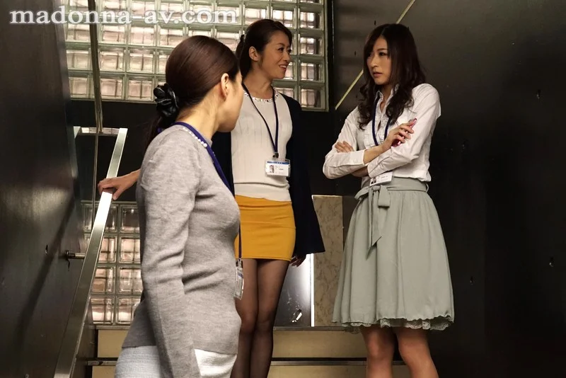 Stunning Lesbian Beauties: Married TV Announcers Indulge in Sapphic Sex - Breathtaking Hikari Mitsui Makes Her Madonna Debut and Has Lesbian Sex for the First Time!!