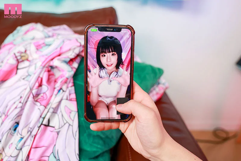 Cute Korean Idol YORU Flies to Japan for Our First Secret Meeting — Private Dancing, Bare Breasts, and Creampie Sex Just for Me!