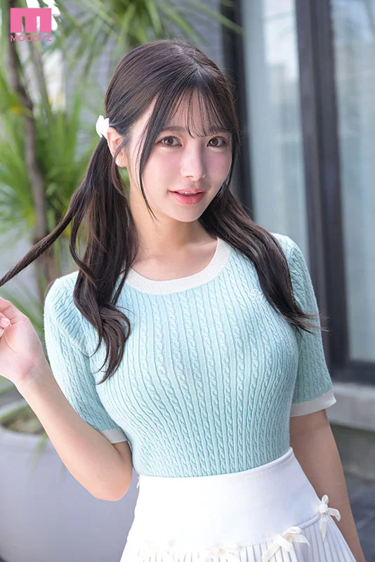 Savor Every Inch of National-Treasure-Cute Smile Princess Yua Fukuda in VR