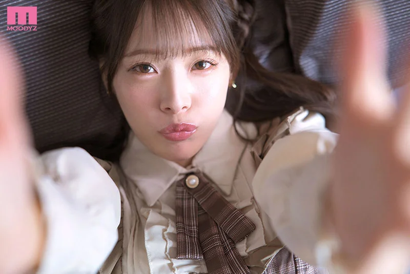 酔っ払いキス魔“奈々ちゃん”のゼロ距離チューおねだり我慢 唇と唇が触れたら…体温上昇、性欲暴走。キスして、フェラして、ピストン…からのベロキスして、復活フェラして、追撃ピストン…