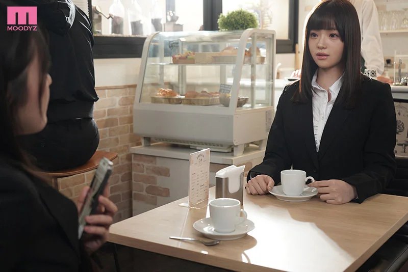 誰にも言えない女子大生の裏顔。性感リフレに堕ちた潮吹き絶頂フルコース