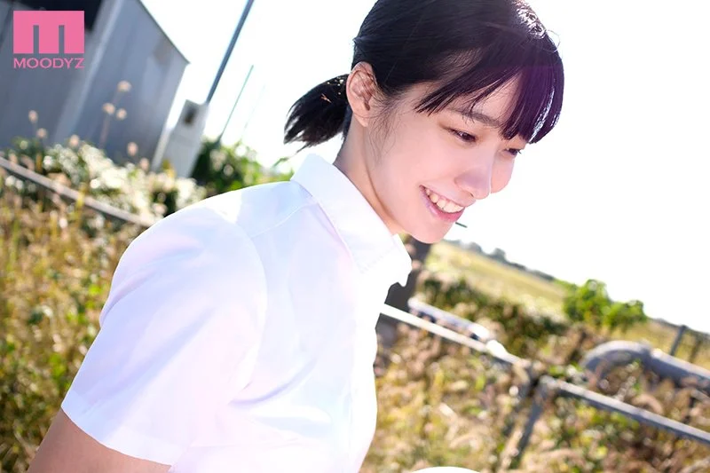 乡下长大的20岁美女Kotone Hana色情片出道