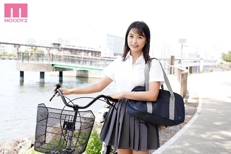 新人21歳 他校でも噂になった学校一の優等生は経験人数500人! エロ頭イイ元生徒会長AVデビュー