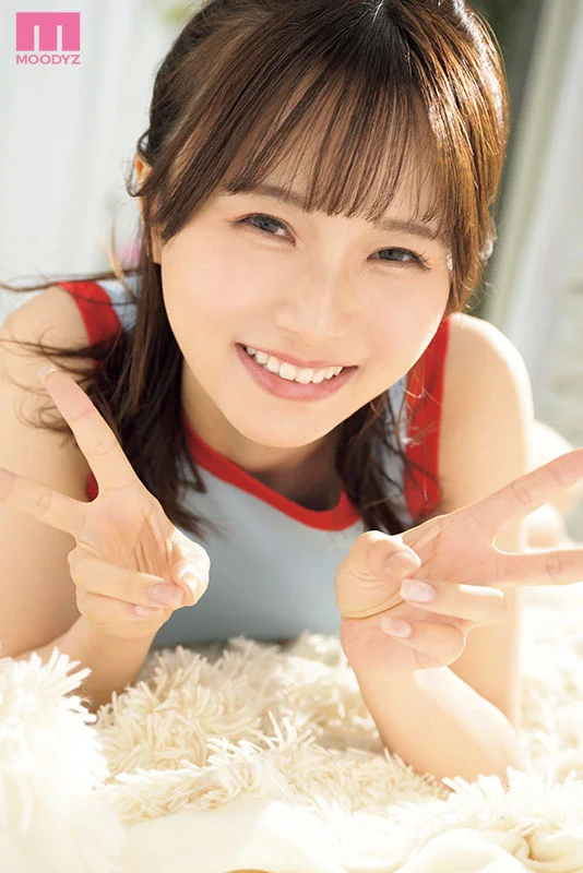 MOODYZ's Goddess of Pure Beauty: Momoka Izumi's First 11-Hour Best-Of