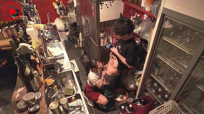 What!? Girls Like These!? 240-Minute Best of Adult College Women Exposing Themselves and Having Secret Workplace Sex