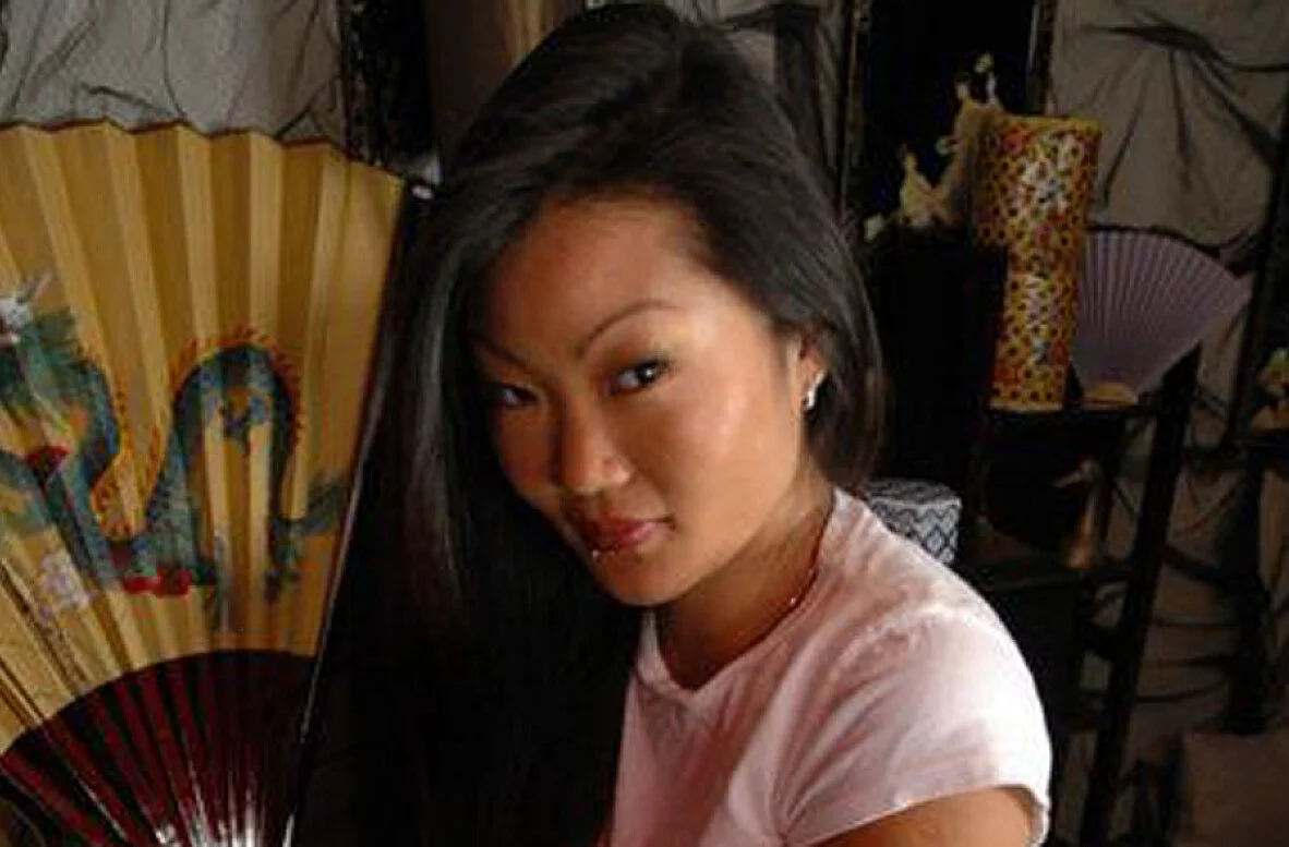 Lucy Lee fucking in the massage parlor with her black hair