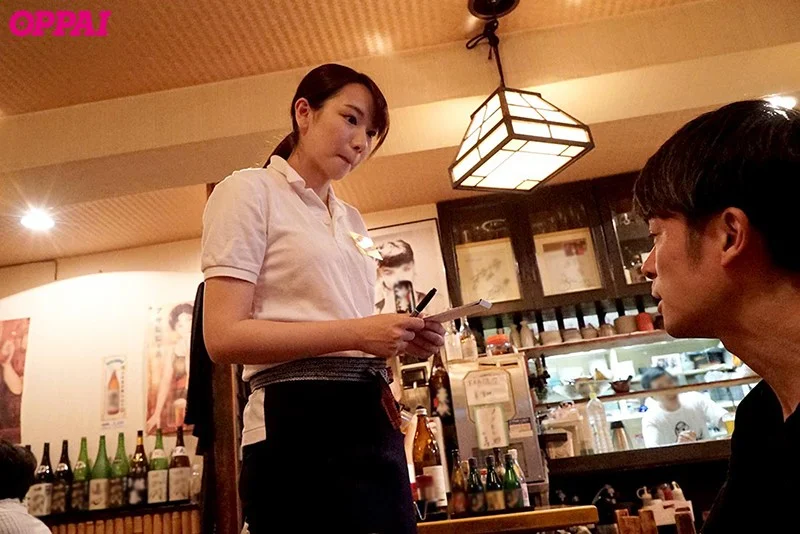 あなたの身近で働くGcup巨乳アルバイト店員が婚約中の彼氏に内緒でAVデビュー