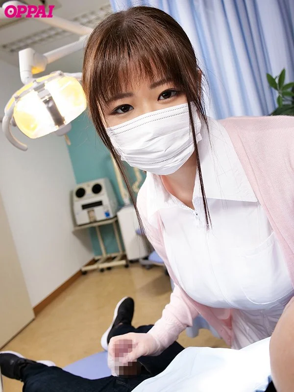 A shy, lewd H-cup dental hygienist secretly ejaculates while undergoing dental treatment like an AV, making a patient ejaculate