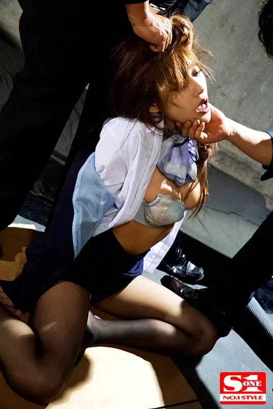 Asuka Kirara AV退休S1完成45個標題紀念16小時