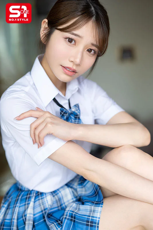 介紹一個超級A5級的女學生。穿著制服時，有17個高規格的女學生和7個小時的性愛
