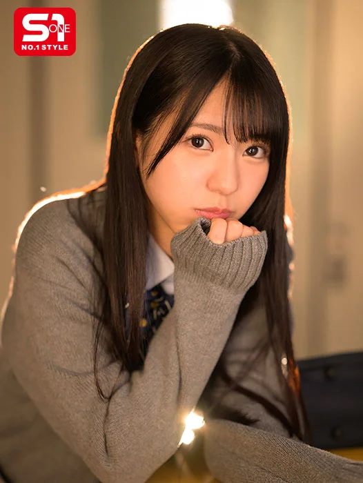 教え子の浅野に告白された回数、3年間で15回…「一度だけでいいから…」人影のない校舎で別れを惜しむように貪り合ったたった一度の過ちを犯した二人きりの卒業式