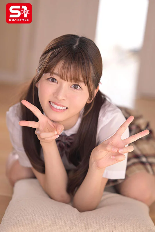 Dreams, Youth and Sex: Rino Sakurano's VR Debut — Adult Idol Influencer Role-Play Goes Viral