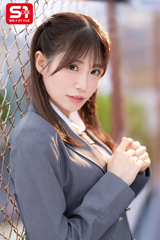 遅すぎたアオハル「君が好き。最後に思い出、作りたい」卒業直前で学園のアイドル 未歩ななちゃんに告られて…在学中にしか叶えられないこっそり校内シチュ×制服セックス