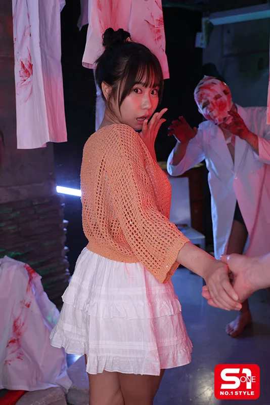 VR NO.1 STYLE 夏生なつ 解禁 あざと笑顔のミスキャン女子大生を至近距離で素顔まで独占 イチャラブ恋人体験