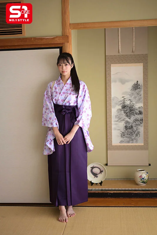 運命を感じたライバル（競技かるた）の袴美女は千年の恋に心を馳せるロマンチスト…ではなく175cm長身美脚のアオハル制服少女で「逢いたい＝SEXしたい」超絶倫性欲モンスターだったのです。