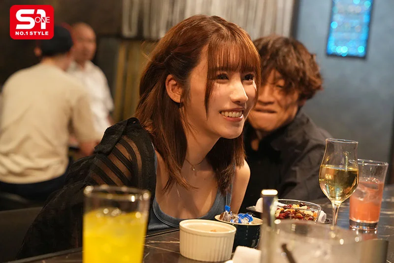 おっぱいリモバイお散歩 Lカップデカ乳首に玩具ハメて公共の場を連れ回し！声出し厳禁、ビクビク喘ぎ、強制羞恥エクスタシー