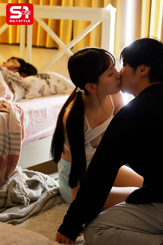 近い！近い！！近い！！！超至近距離で100％キスできる雰囲気を出してくる彼女のあざと妹
