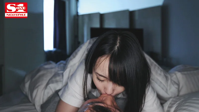 成年角色剧情：“我没满足前不准睡”——爱宝铃用天然G杯痴女技巧连榨10次