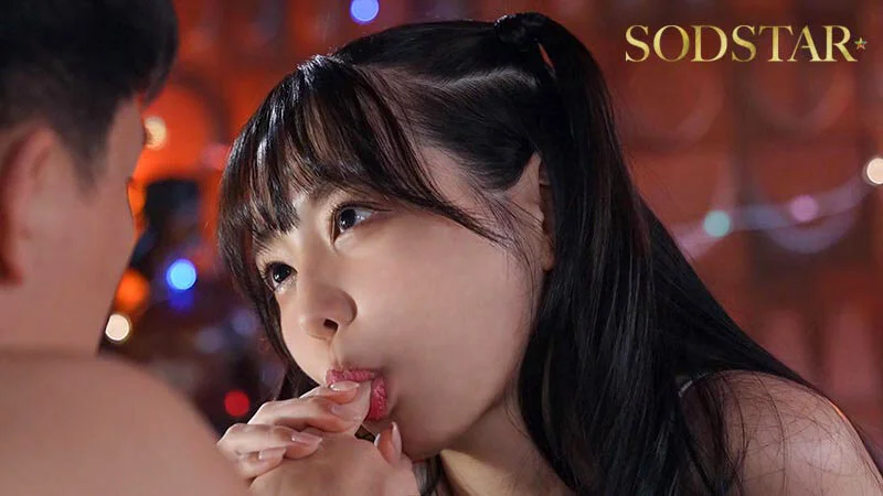 A Busty Older Woman Seduced and Sexually Teased Me at a Night Pool Bar: Koibuchi Momona