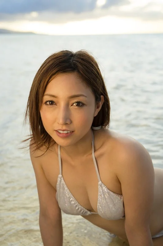 Minami Nei Makes Her Porn Debut