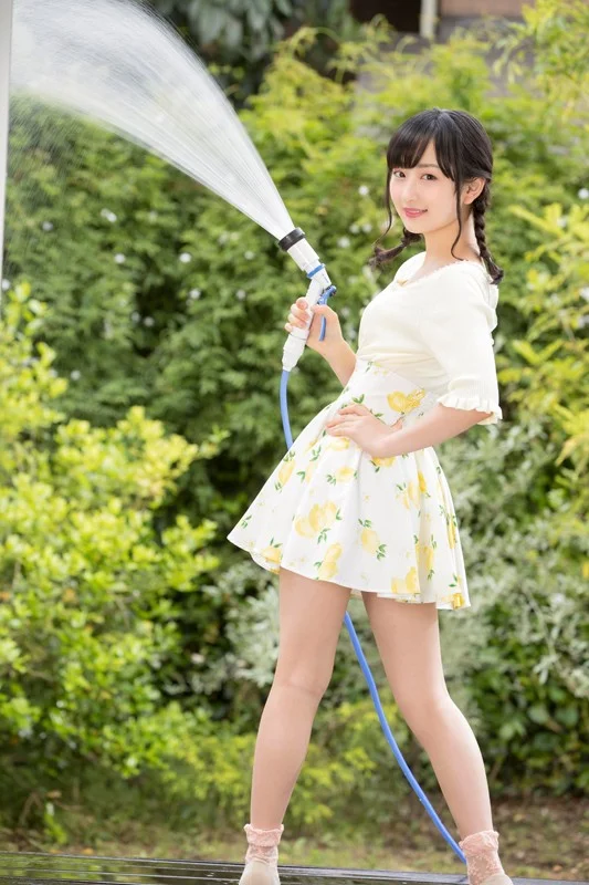 Hinano Kamisaka第一次被插到高潮！停不下來的超大量噴潮！！