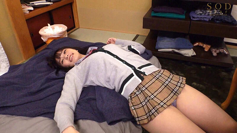 不擅長念書的成年表妹角色青木桃，體育和榨精都超強：幫她補習換來12發射精
