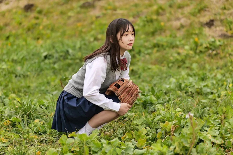 成年繼父繼女角色扮演：「我們是父女吧？拜託你……變回正常的繼父！」被變態繼父全天候盯上的中餐館招牌女兒鈴音凜，最後被幹到全身沾滿體液