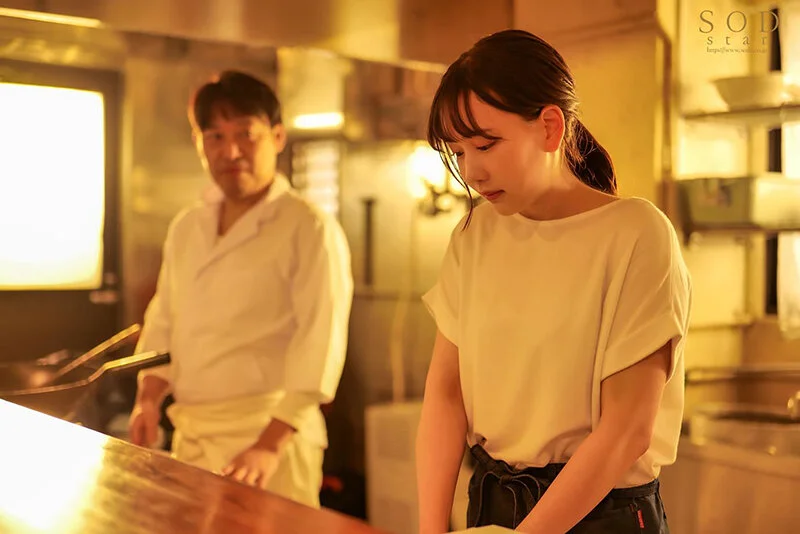 成年繼父繼女角色扮演：「我們是父女吧？拜託你……變回正常的繼父！」被變態繼父全天候盯上的中餐館招牌女兒鈴音凜，最後被幹到全身沾滿體液
