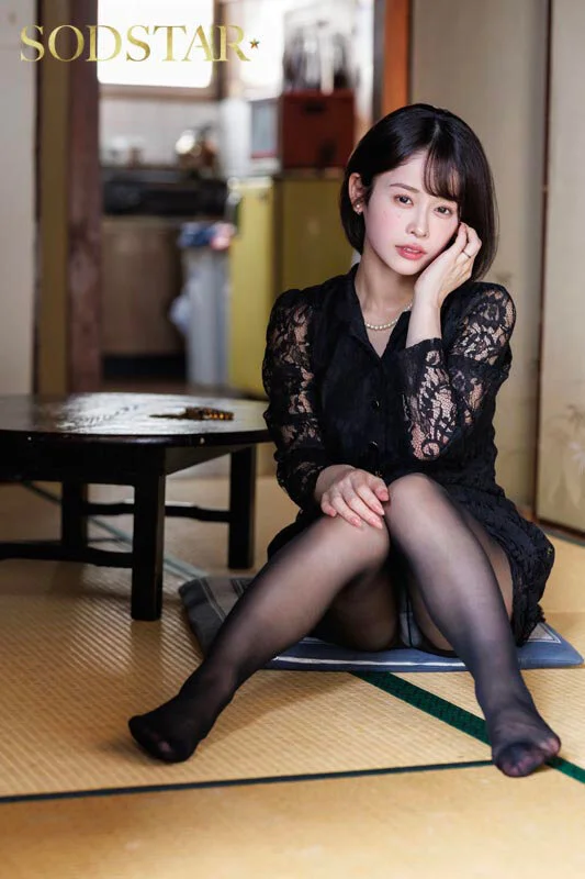 A Widow Devoted to Her Late Husband Is Caught Masturbating by a Deliveryman and Blackmailed into Coerced Sex — MINAMO