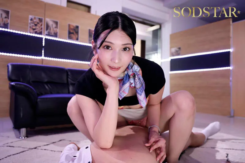 “Which Do You Prefer, Me with My Makeup Perfect or Her?” Beauty Advisor Suzu Honjo Sucks Off and Fucks Bored Boyfriends Waiting Through Their Girlfriends’ 20-Minute Makeovers, Then Lets Them Cum on Her Face