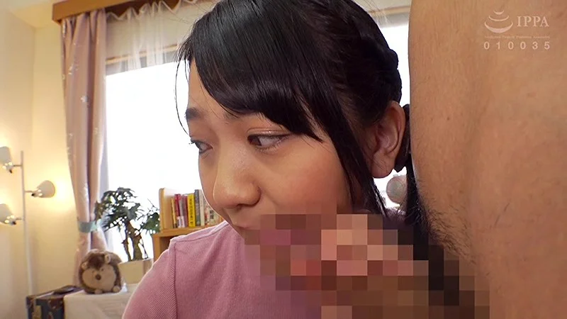成人同士の父娘設定 美大生の美尻純情娘 お父さんにヌードモデルをお願いしたら発情して中出しされました。知花みく